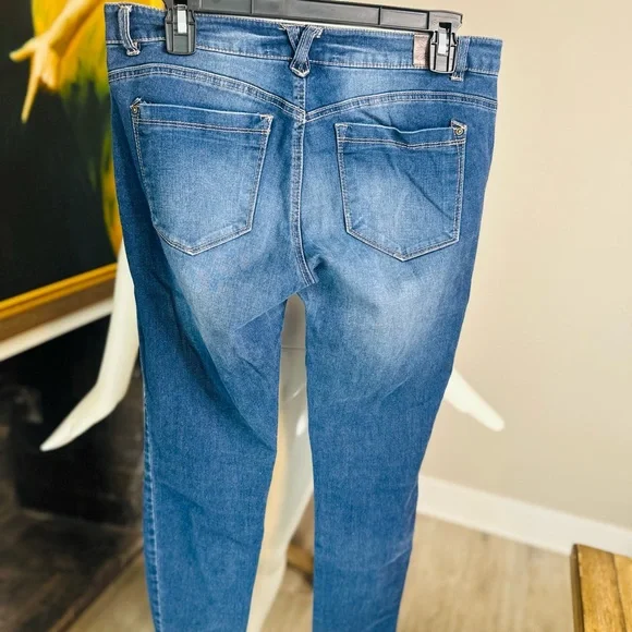 Jolt Skinny Jeans Size 7 - Picture 3 of 5
